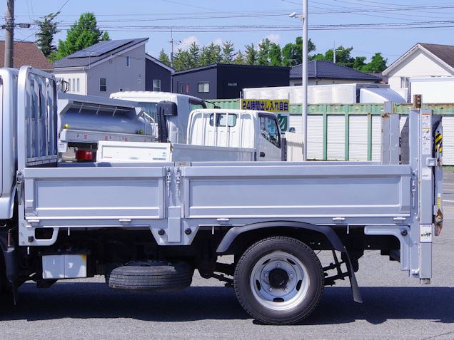 滋賀自工株式会社 車両情報 [日野 TKG-XZU675M]