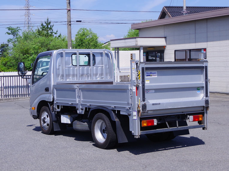 滋賀自工株式会社 車両情報 [日野 TKG-XZU675M]